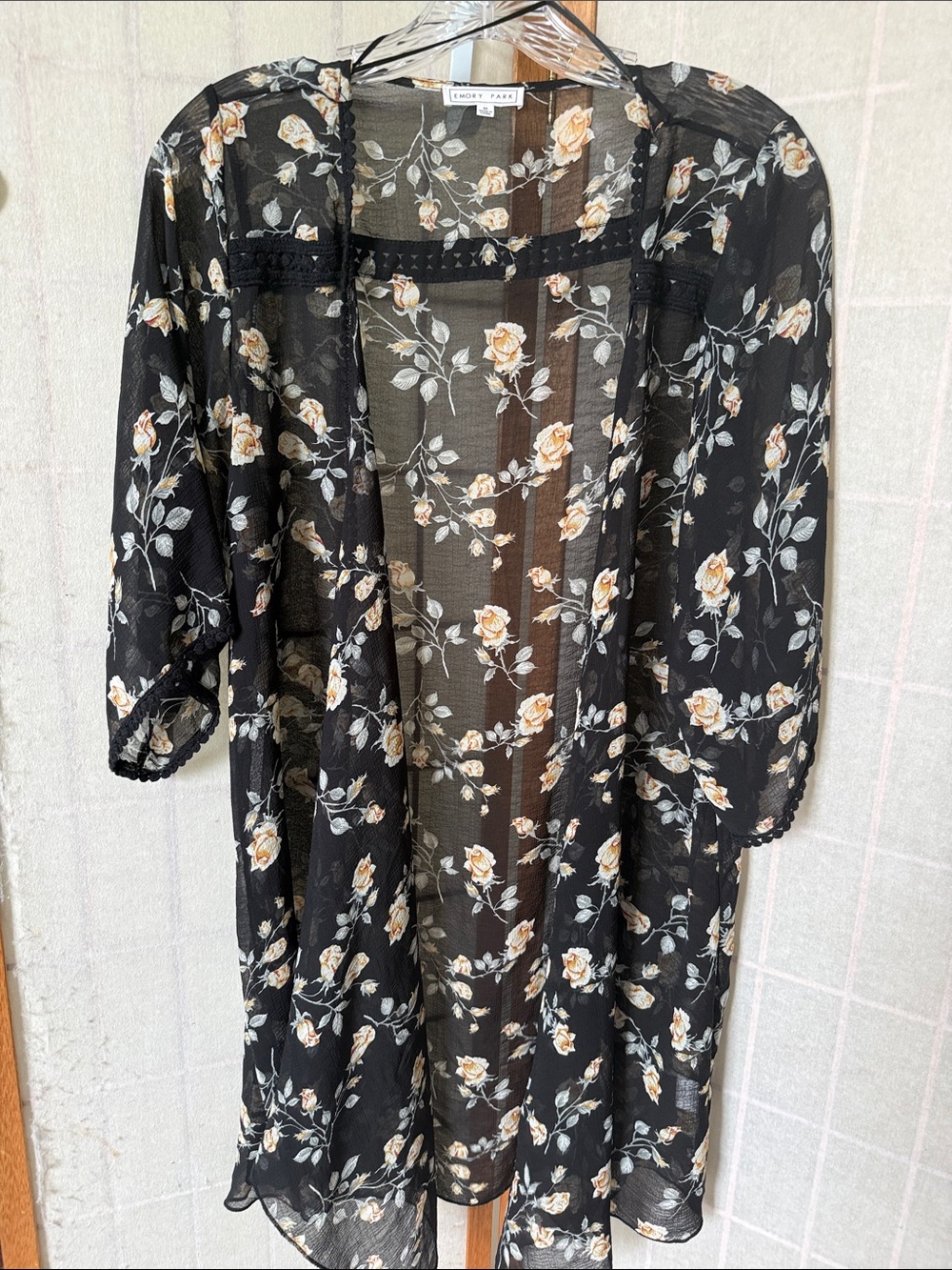Emory Park Black Sheer Floral Kimono Cardigan with Cream Roses Sz M